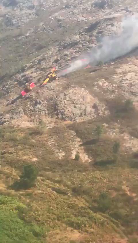 Espagne : Un hydravion des services d'incendie de type Foca (Canadair CL-215) s'est écrasé lors de la lutte contre l'incendie de Manín à Lobios