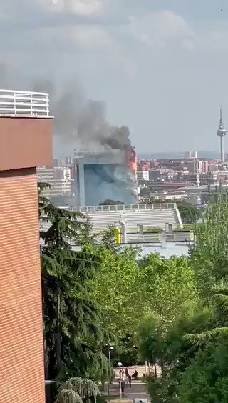 The Hotel Nuevo Madrid fire can be seen differently from different points in the north of the city & clearly from the M30, very close to the hotel  Small fire under control and  everyone well, they write from the official hotel account  Spain 